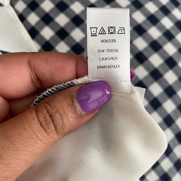 Ann Taylor ruffled V neck top - Picture 3 of 6